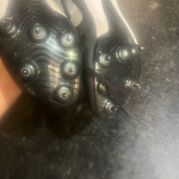 Nike Black and Silver Running Spikes - Picture 9 of 10